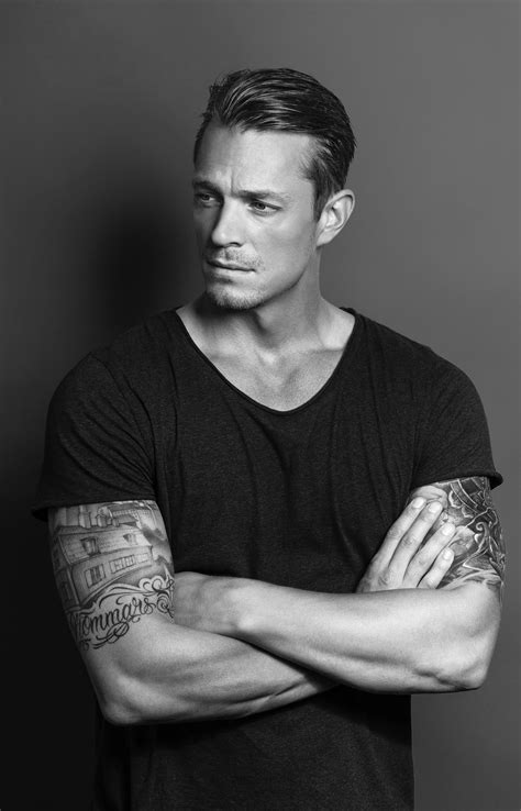 joel kinnaman height